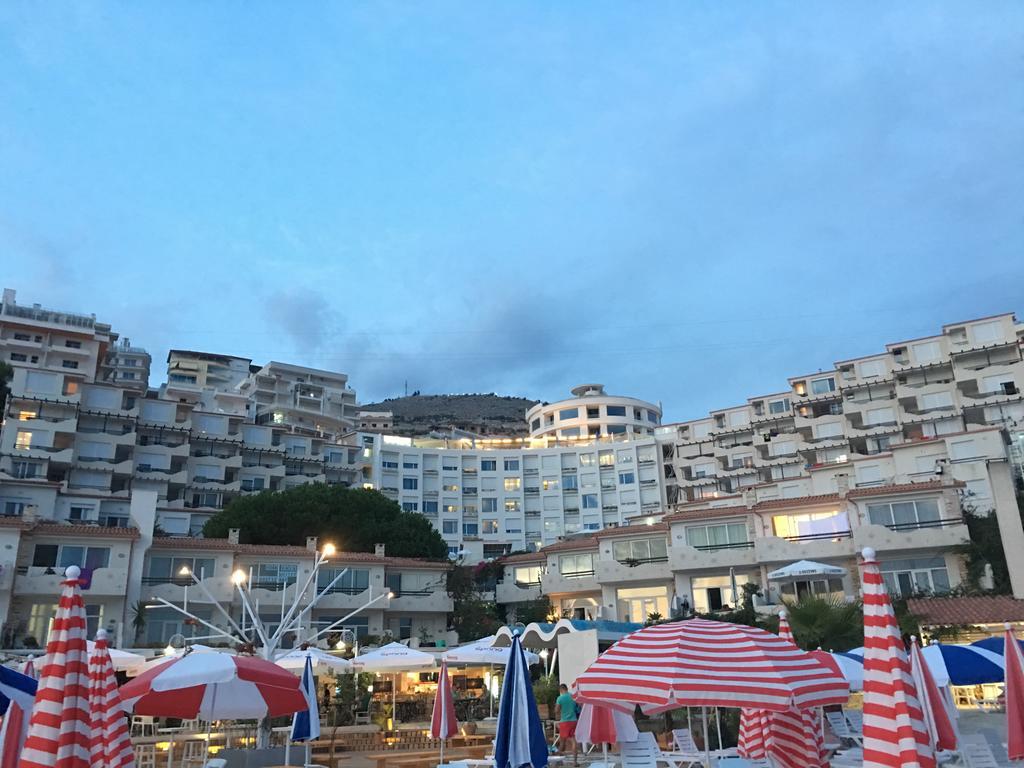 Apartments Wonderful Bay Saranda Extérieur photo